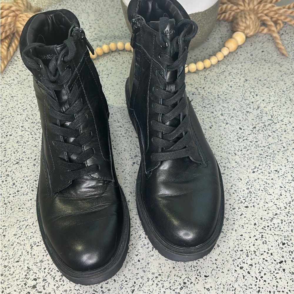 Women’s/Girls Calvin Klein Black Leather Combat Boots.  Size 5/6